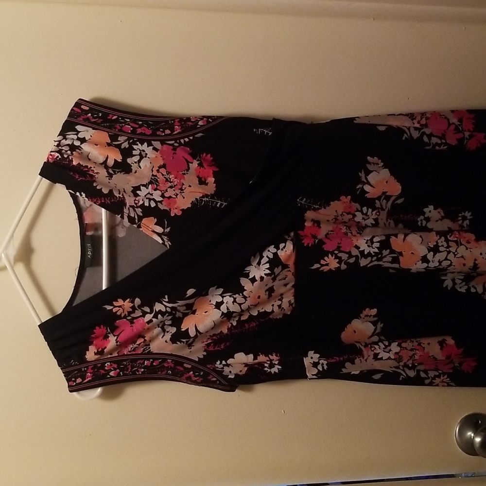 Sleeveless spring dress